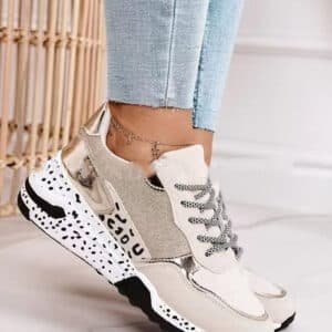 Zapatillas deportivas de plataforma con cordones para mujer.