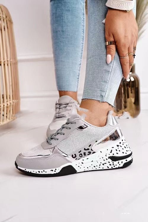 Zapatillas deportivas de plataforma con cordones para mujer. - Imagen 2