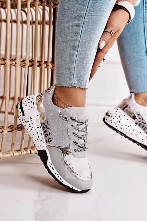 Zapatillas deportivas de plataforma con cordones para mujer. - Imagen 3