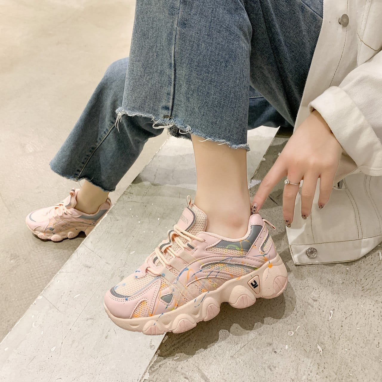 Zapatillas luminosas súper llamas para mujer.