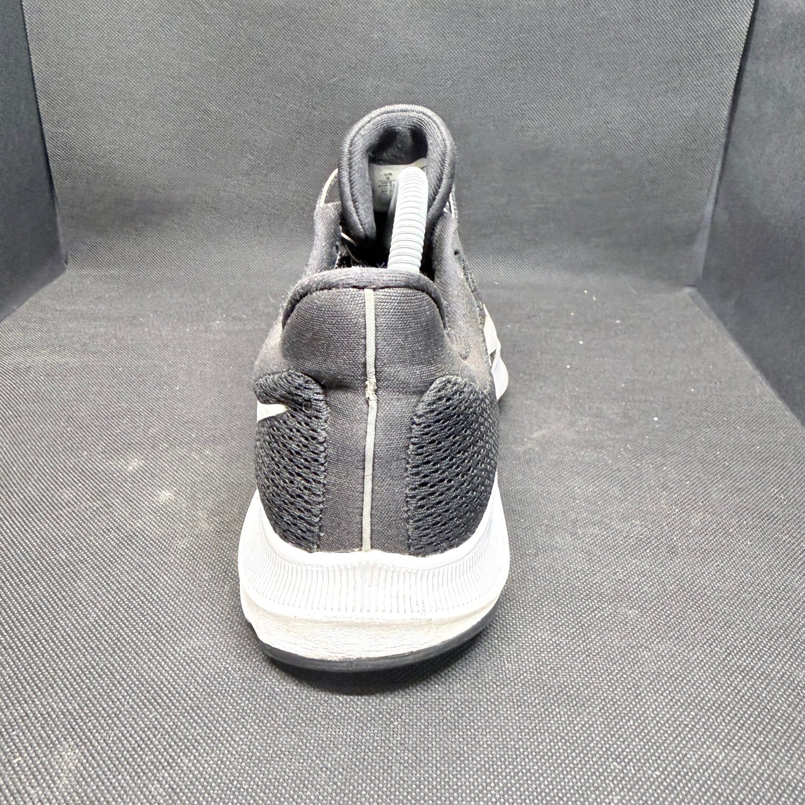 Nike Quest 2 Black/White Running Talla 42.5 - Imagen 6