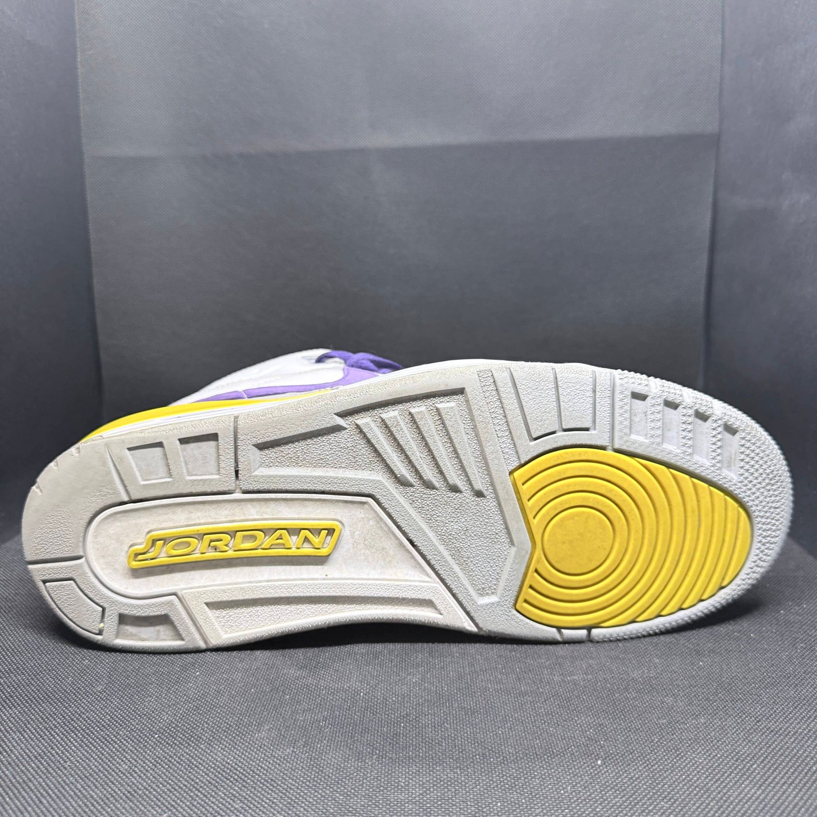 Jordan Legacy 312 Lakers - Talle 43 (US 9.5 / 27.5 CM) - Imagen 7