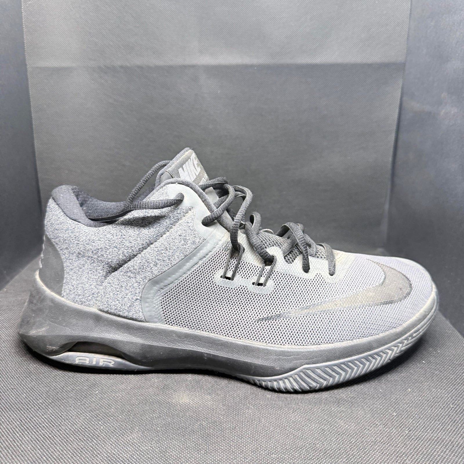 Nike Air Precision Anthracite Black - Talle 43 (US 9.5 / 27.5 CM)