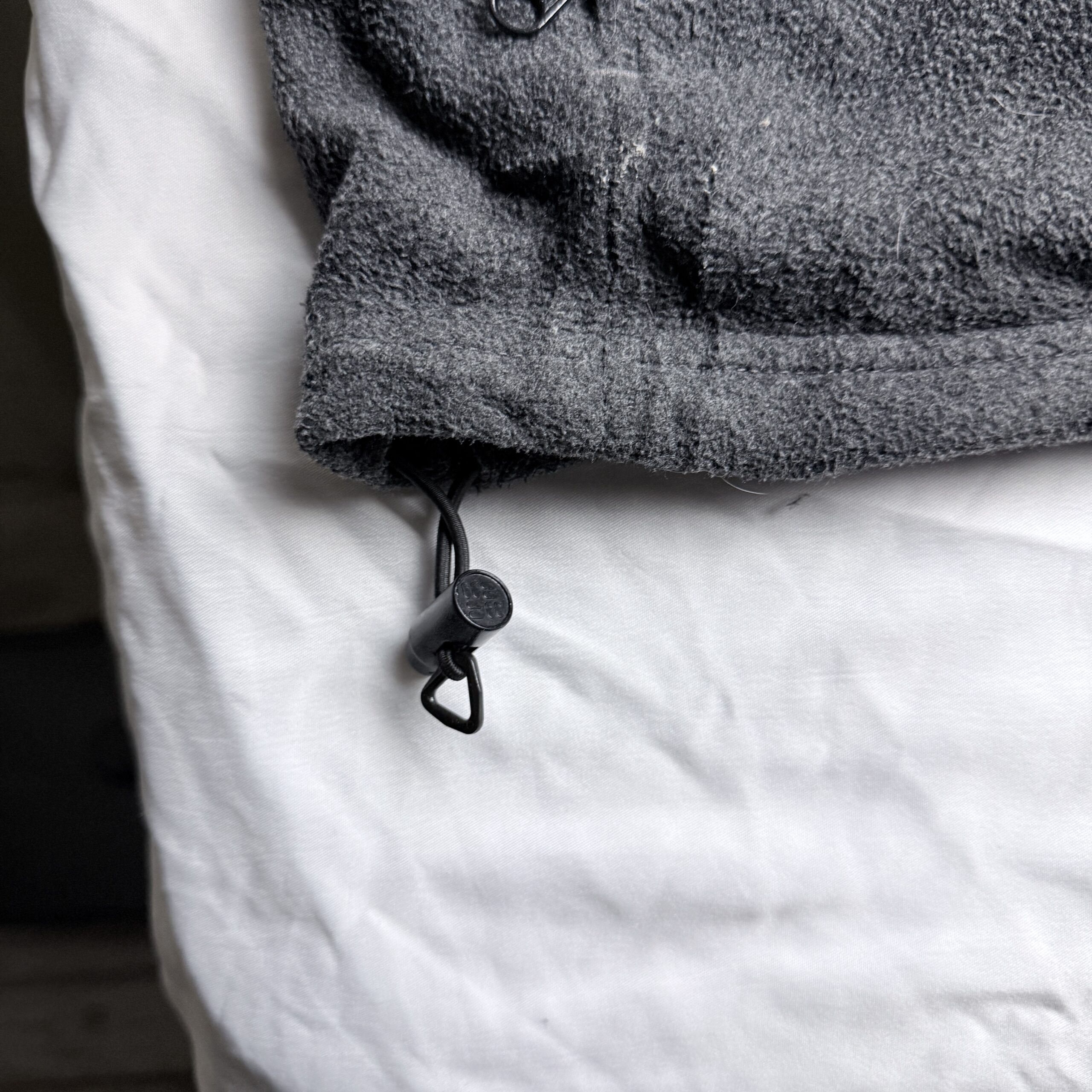 Polar Columbia Cierre Completo Gris — Talla L Hombre - Imagen 5