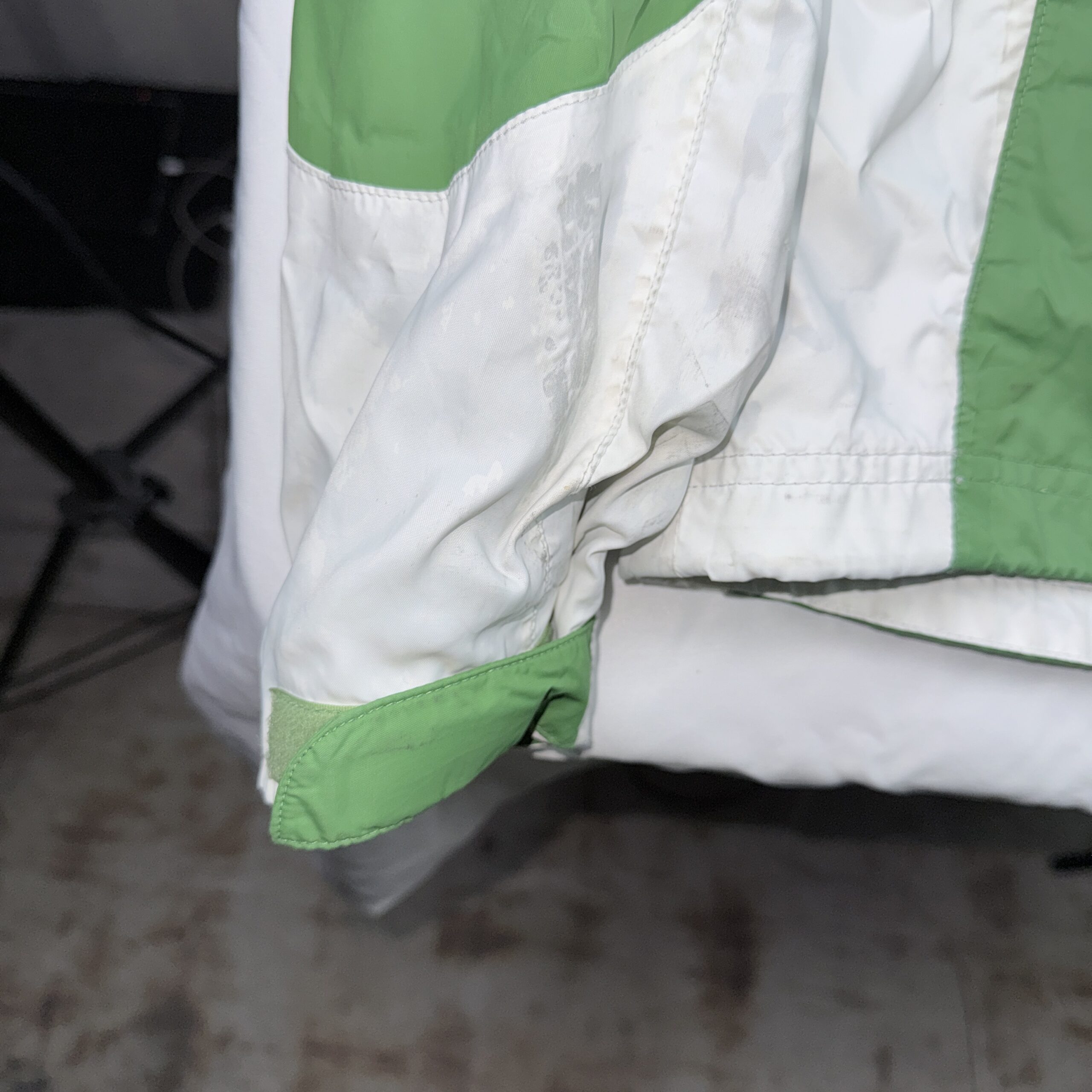 Cortavientos Columbia Bicolor Verde/Blanco Talla M Mujer - Imagen 2