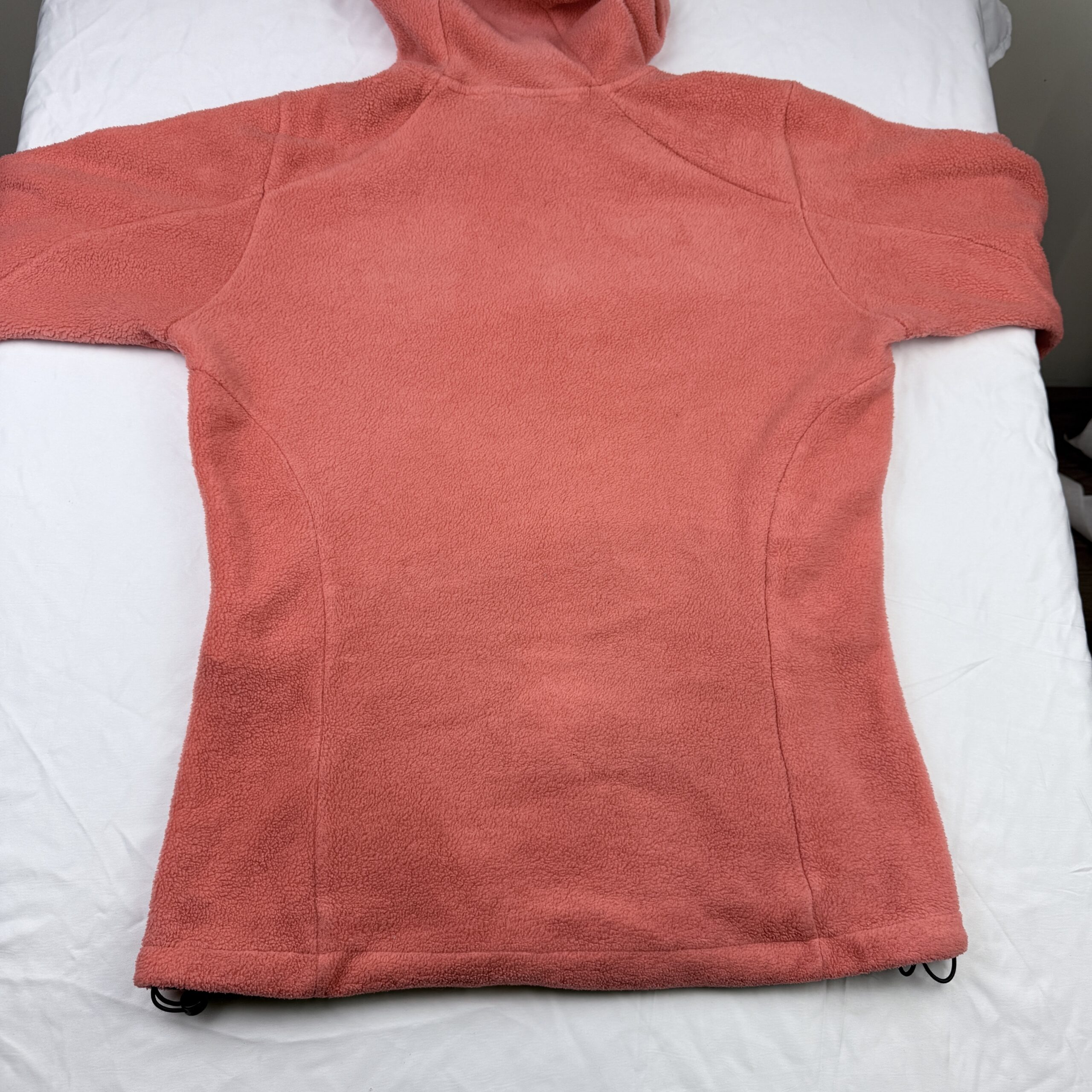 Polar Columbia Coral con Gorro — Talla S Mujer (Con Detalle) - Imagen 5