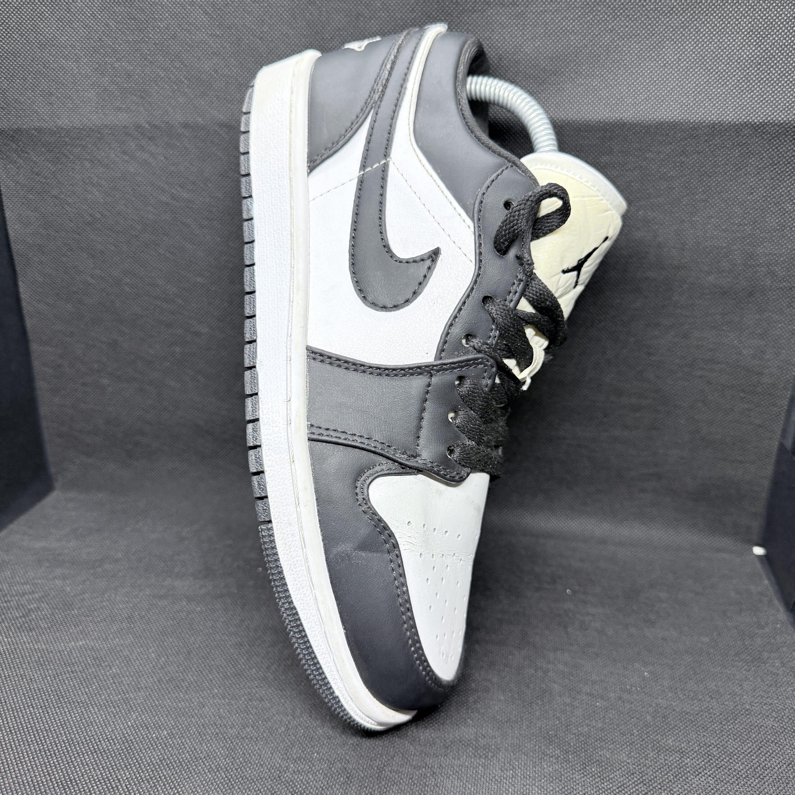 Jordan 1 Low en blanco y negro panda Talla 40 - Imagen 6
