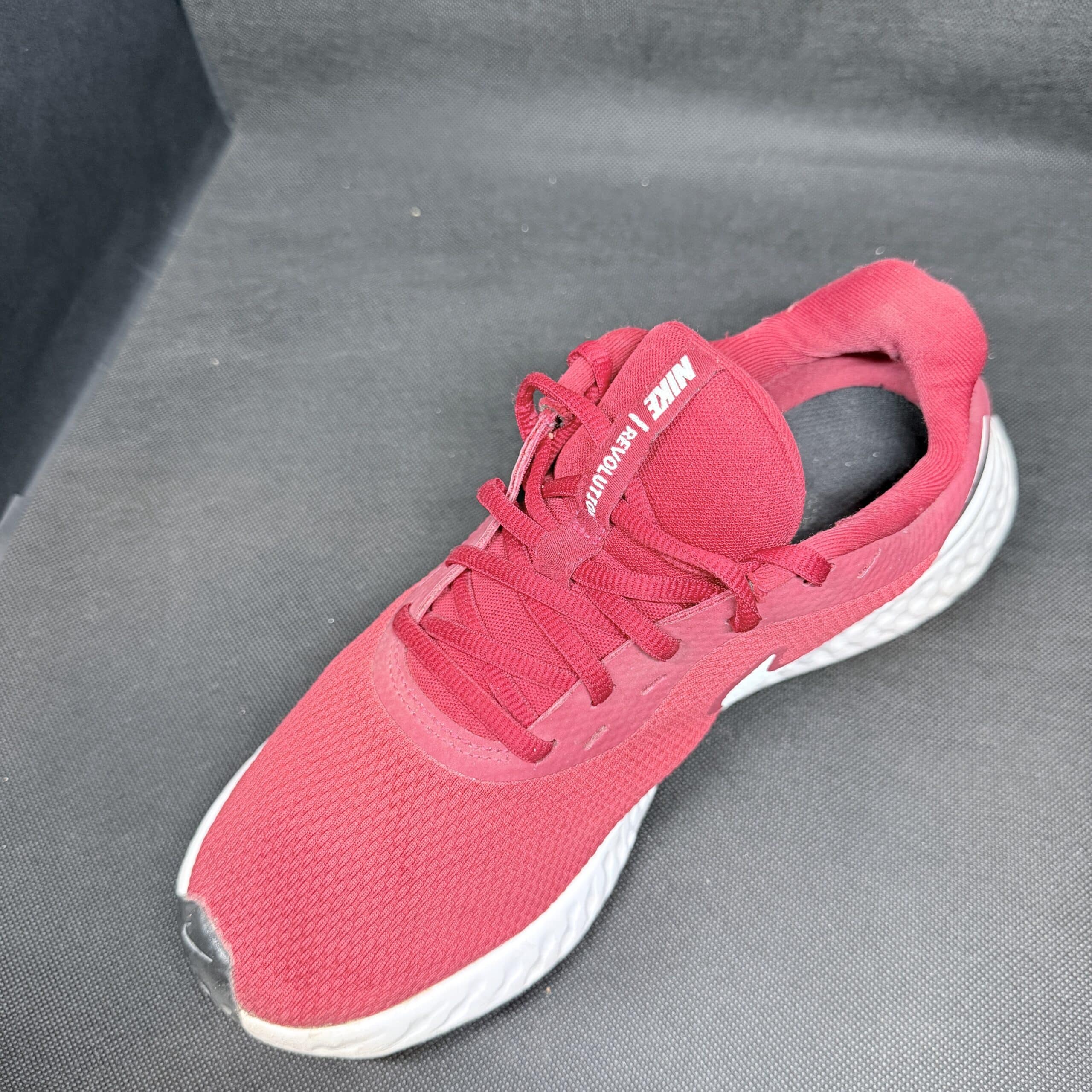 Nike Revolution 5 Gimnasio Rojo Talla 40 - Imagen 7