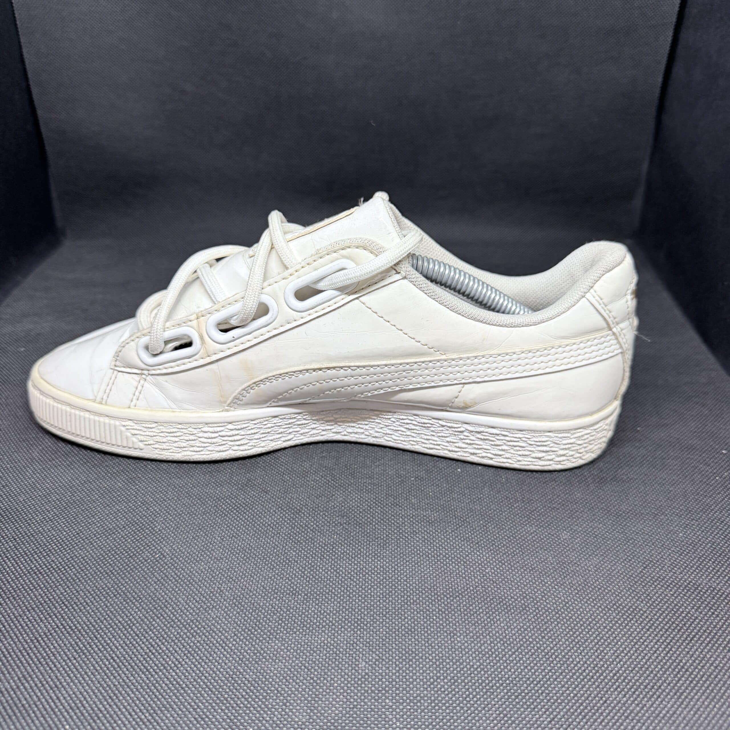 Puma Basket Heart Patent Blanco Mujer Talla 37 - Imagen 4